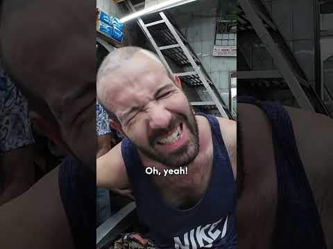 $2.50 Head Massage in New Delhi, India 🇮🇳