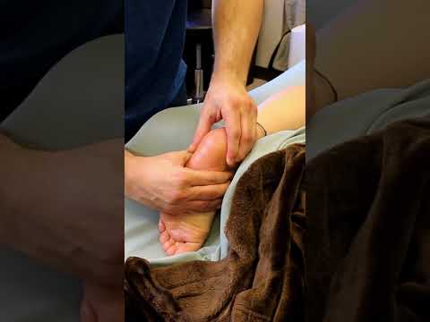 5 foot massage techniques for tired feet!